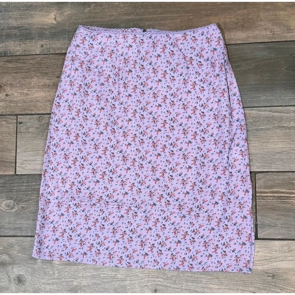 Aeropostale Purple Floral Skirt with Slit Size S